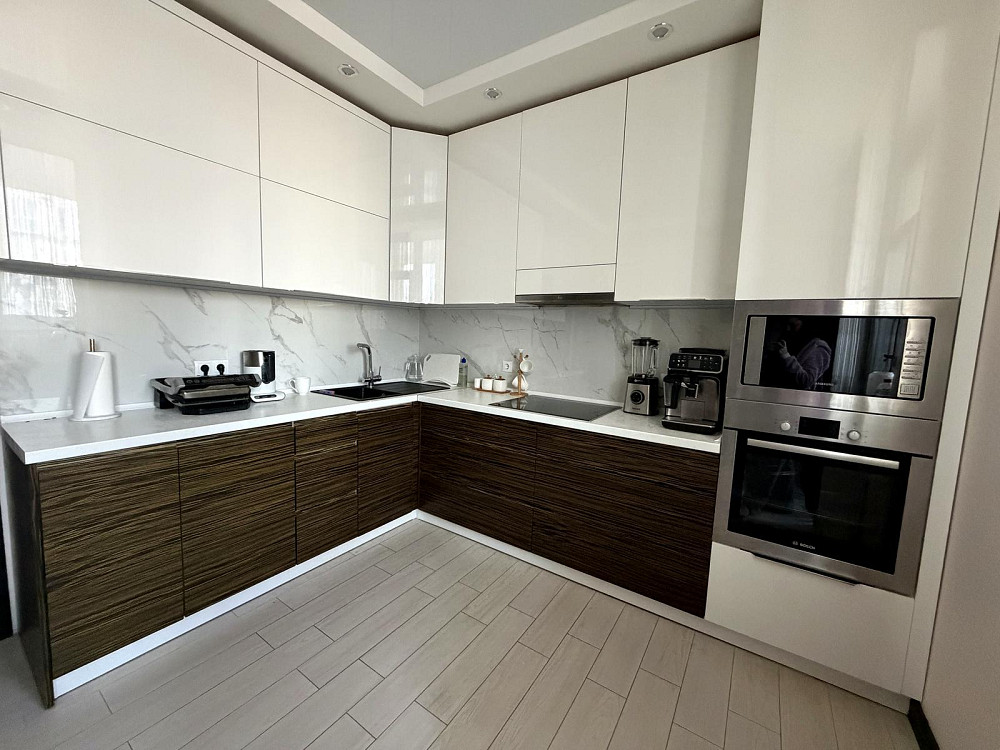 Продаж Квартира 2-кімнатна, 20/25 поверх на Драгоманова вул., д. 2-Б Київ - фото 1