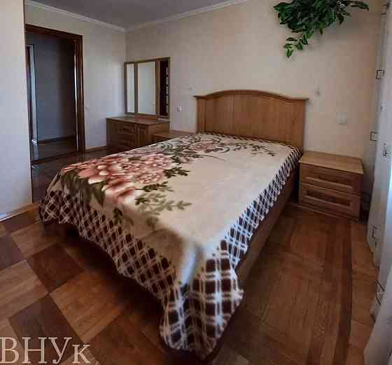 Продаж Квартира 5-кімнатна, 6/9 поверх на Заболотного Вінниця