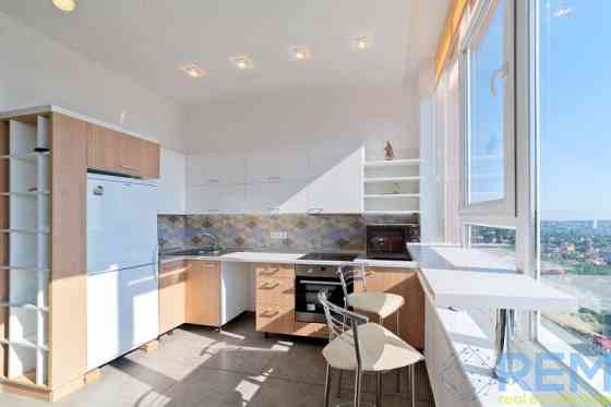 1 комнатная квартира в новом доме на 13 ст.Б.Фонтана Odessa