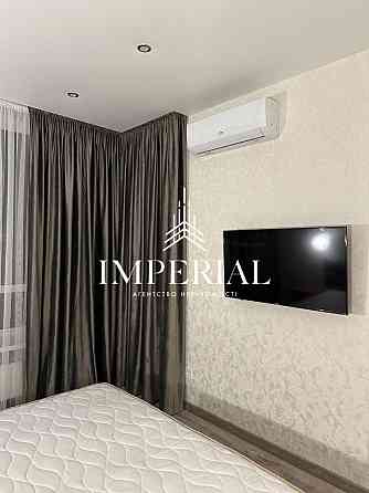 Оренда Квартира 2-кімнатна, 11/26 поверх на вул. Олександра Олеся Киев