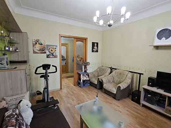 Оренда Квартира 2-кімнатна, 3/4 поверх на Титова ул., 27 Днепр