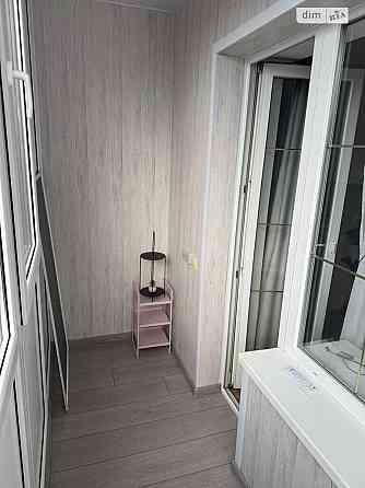 Оренда Квартира 1-кімнатна, 9/9 поверх на вул. Дмитра Луценка, 1Б Киев