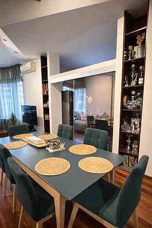 Продаж Квартира 4-кімнатна, 5/25 поверх на Дмитрівська вул., д. 69 Киев