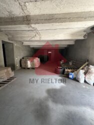 Продаж торгове приміщення на Боженка, 32 поверх - 1/3 Uzhhorod - photo 1