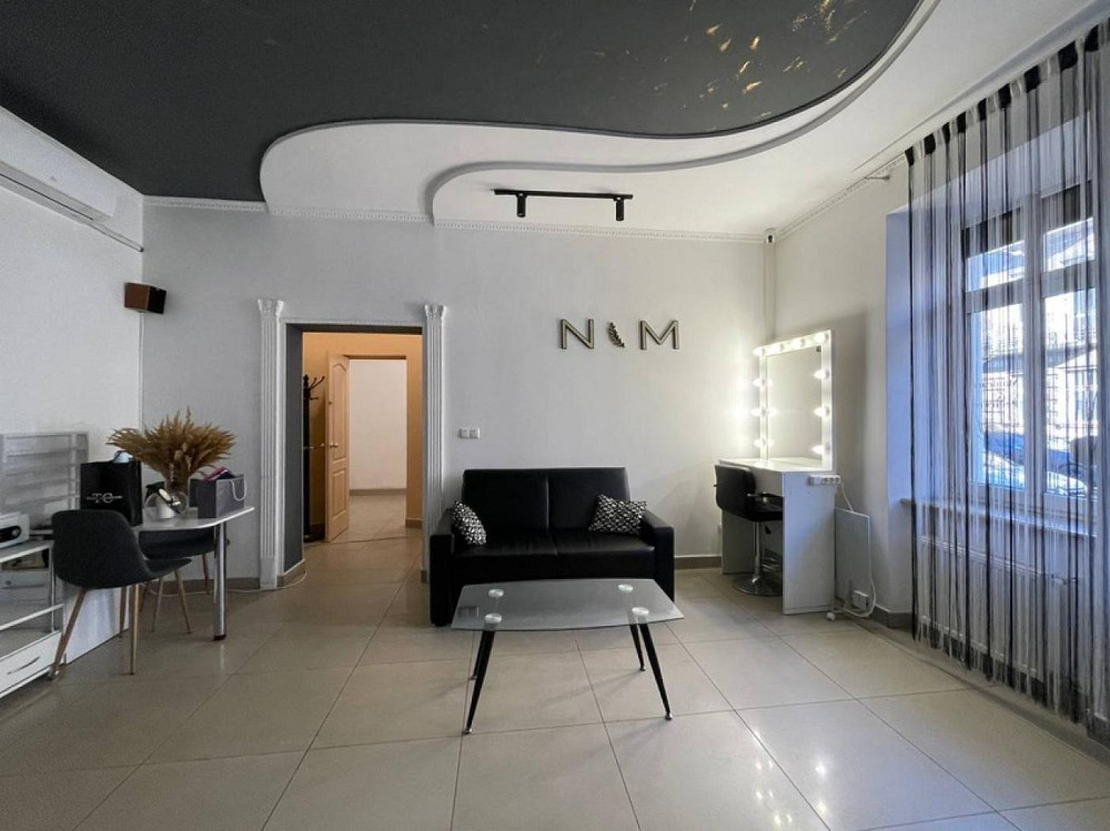 Оренда готовий бізнес на вул. Героїв УПА приміщень - 4, поверх - 1/3 Львів - фото 1