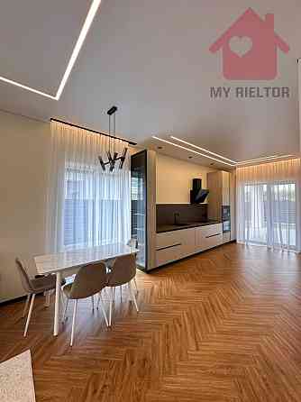 Продаж Будинок на Головна Ужгород