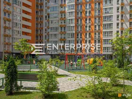 Продаж Квартира 3-кімнатна, 16/17 поверх на вул. Берестейский Київ