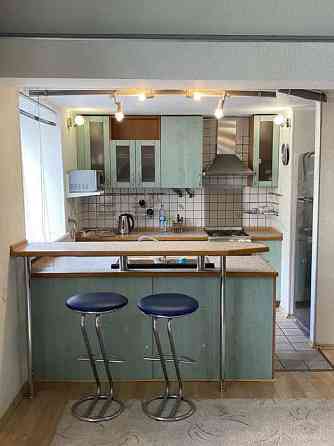 Оренда Квартира 3-кімнатна, 2/4 поверх на ул. Льва Толстого Киев