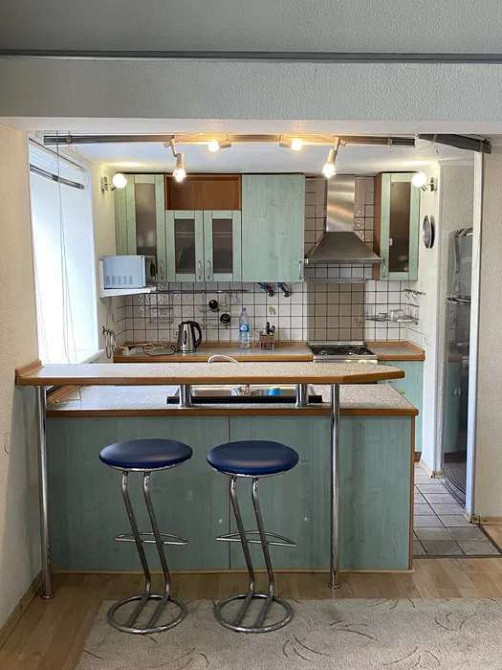 Оренда Квартира 3-кімнатна, 2/4 поверх на ул. Льва Толстого Киев - изображение 2