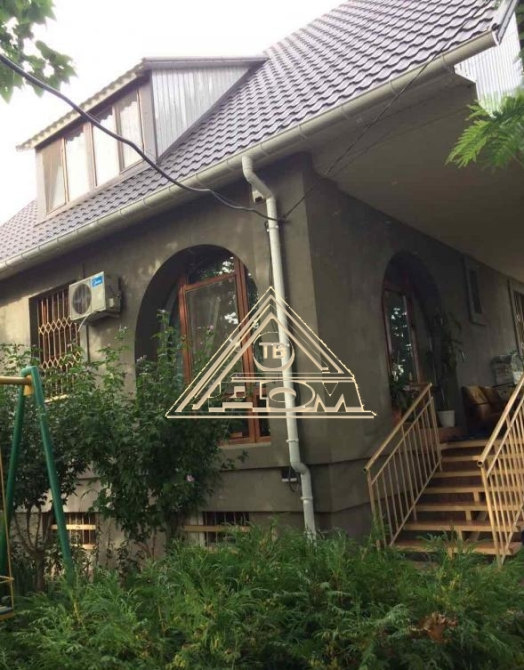 Продам 2 этажный дом с ремонтом возле моря, Дача Ковалевского Odessa - photo 1