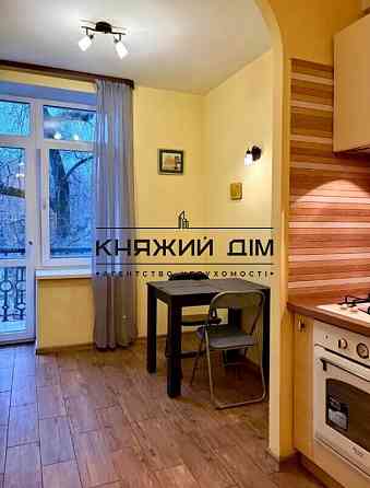 Оренда Квартира 2-кімнатна, 3/6 поверх на Гарматная ул. Київ