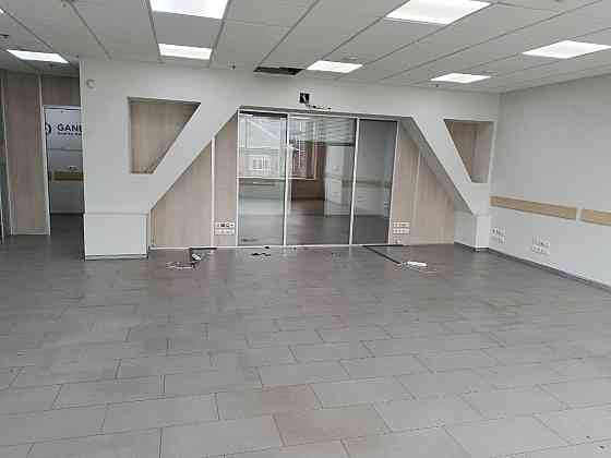 Оренда офісне приміщення на улица Антоновича (Горького), д.172 приміщень - 5, поверх - 5/20 Київ