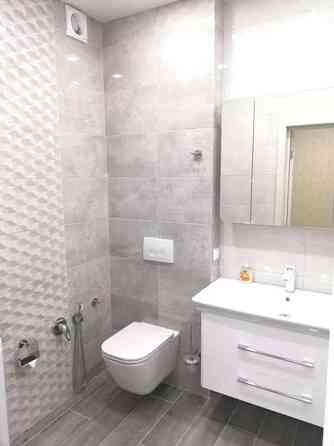 Оренда Квартира 1-кімнатна, 22/26 поверх на ул. Ревуцкого, 8 Kiev