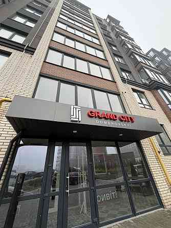 Продаж Квартира 2-кімнатна, 5/10 поверх на вул. Домбровського Житомир