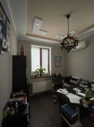 Продаж Будинок 5-кімнатний на ул. 2-я Виноградная, 20 Одеса