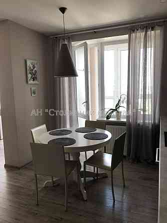 Продаж Будинок 3-кімнатний на Волинська вул., 10 Киев