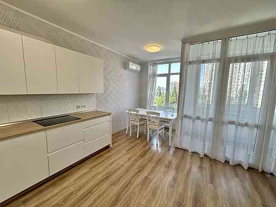 Продаж Квартира 3-кімнатна, 7/25 поверх на улица Сверстюка Евгения, д.6 Киев