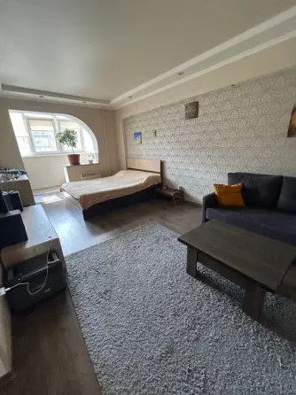 Продаж Квартира 2-кімнатна, 8/10 поверх на Шатила Кропивницький