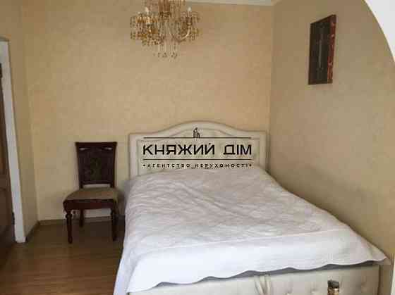 Оренда Квартира 5-кімнатна, 1/9 поверх на Декабристов ул./Братства Тарасовцев ул. Київ