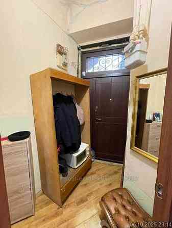 Продаж Квартира 1-кімнатна, 3/3 поверх на вул. Клепарівська Львів