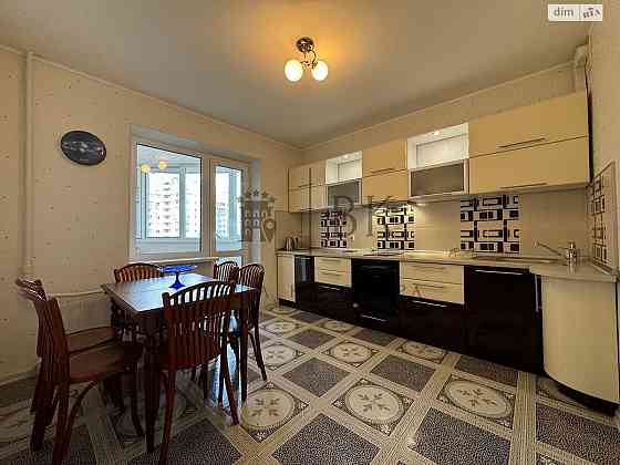 Оренда Квартира 3-кімнатна, 9/16 поверх на Вишняківська, 7а Kiev