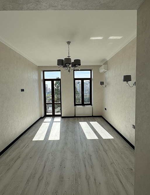 Продаж Квартира 3-кімнатна, 8/10 поверх на Заславского ул. Одеса - фото 4