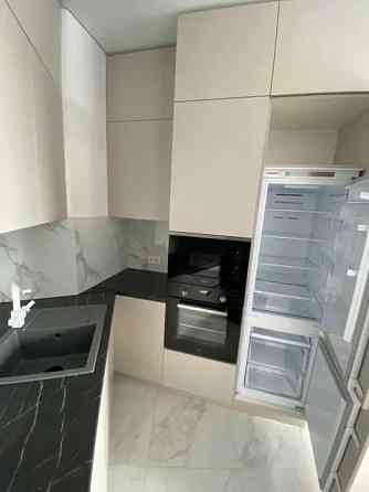 Оренда Квартира 1-кімнатна, 25/26 поверх на пр. Николая Бажана Kiev