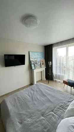 Оренда Квартира 3-кімнатна, 21/25 поверх на ул. Митрополита Василия Липковского Киев