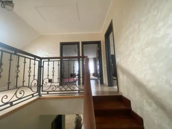 Продажа 2-этажный Дом с участком 15 сот 190 кв.м 5 комн. на Дружби, 4 Байковцы