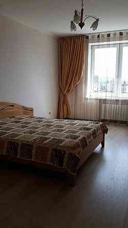 Оренда Квартира 1-кімнатна, 11/16 поверх на просп. Павла Тичини, 16/2 Kiev