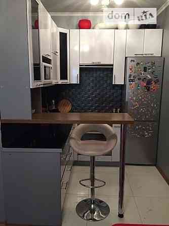 Оренда Квартира 1-кімнатна, 3/8 поверх на ул. Регенераторная, 4 Kiev