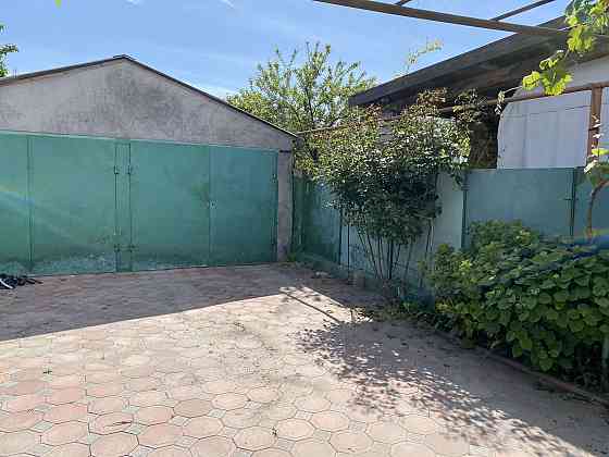 Продам дом на Черемушках с большим участком. Одеса