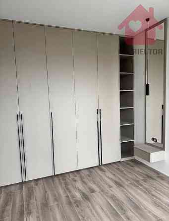 Продаж Квартира 1-кімнатна, 3/6 поверх на Волошина Минай