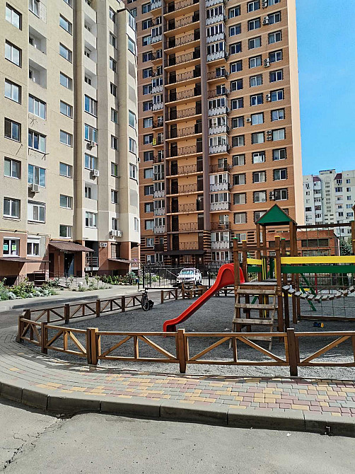 Продам 3-х комнатную квартиру в ЖК "Новый квартал". Кирпичный дом. Odessa - photo 1