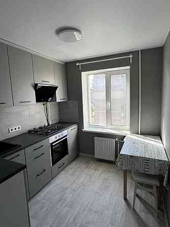 Продаж Квартира 1-кімнатна, 8/9 поверх на Сержа Лифаря вул., д. 17а Kiev