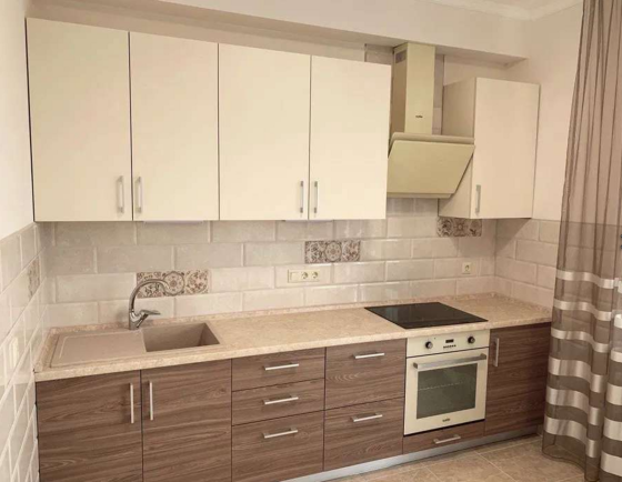 Продаж Квартира 1-кімнатна, 8/24 поверх на Канатная, 122/1 Одесса