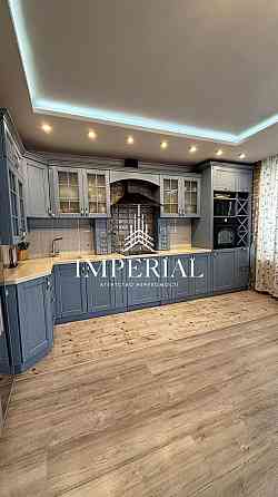 Продаж Квартира 3-кімнатна, 14/17 поверх на вул. Петрицького Анатолія Киев