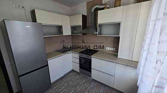 Продаж Квартира 2-кімнатна, 8/9 поверх на Ипсилантиевский переулок/Аистова Kiev