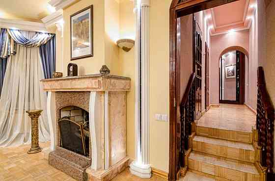 Продаж Квартира 3-кімнатна, 3/3 поверх на вул. Стефаника Василя Львов