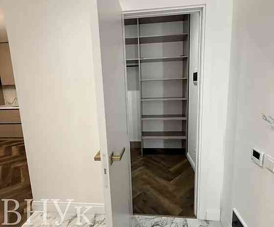 Продаж Квартира 1-кімнатна, 6/7 поверх на Івана Фогарашія Uzhhorod