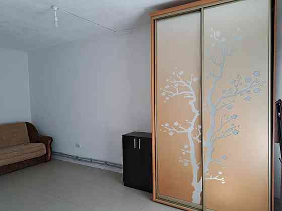 Оренда Квартира 1-кімнатна, 1/2 поверх на Садова, 53 Kiev