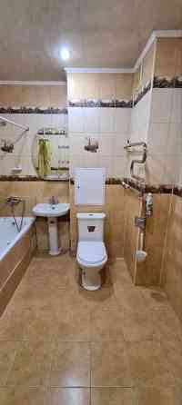 Оренда Квартира 1-кімнатна на Днепровская набережная, 19в Київ