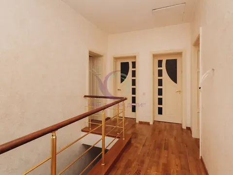 Оренда 2-поверховий   200 кв.м 4 кімн.  Чернівці - фото 7