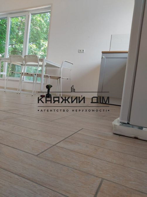 Срочная продажа дома Без Комиссии в Крюковщине 5км от Киева 400 м2. № 2211327  - фото 3