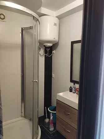 Оренда Квартира 2-кімнатна, 5/5 поверх на Верховної Ради, 28 Киев