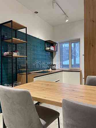 Продаж Квартира 3-кімнатна, 2/9 поверх на вул. Ващенківський Харків