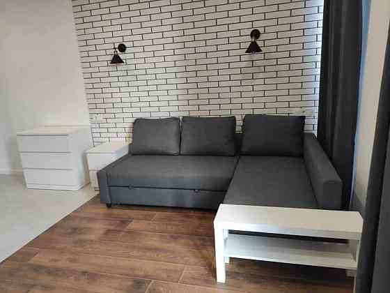 Оренда Квартира 1-кімнатна, 21/23 поверх на ул. Заречная, 1 Kiev