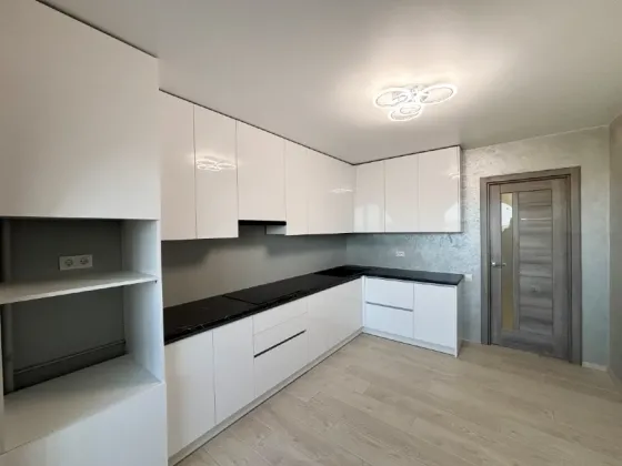 For sale 3-room Apartment 85 sq.m Вул. Іллєнка Ternopil'