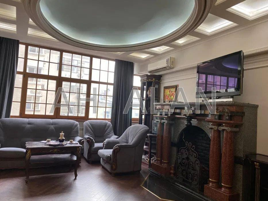 Оренда Будинок 3-кімнатний на Саксаганського вул., 121 Київ - фото 1