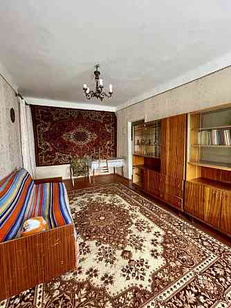 Продаж Квартира 3-кімнатна, 4/4 поверх на вул. Заводська 